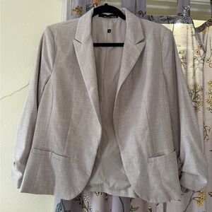 Amanda & Chelsea Light Colored Blazer